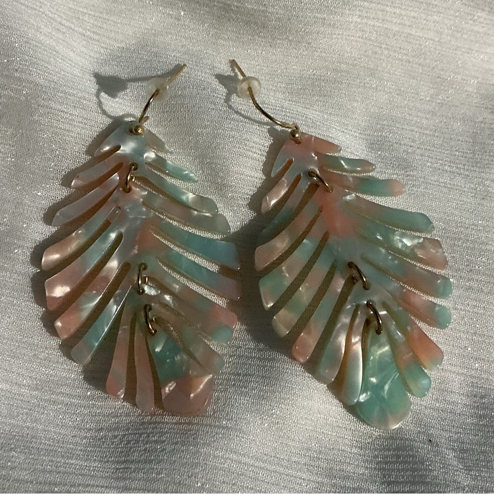 🍬Pastel Cotton Candy Fern/Leaf Acrylic lightweight Dangle Hook Drop Earrings
